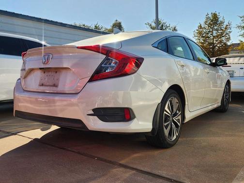 2018 Honda Civic EX-L