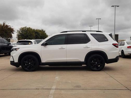 2025 Honda Pilot Black Edition