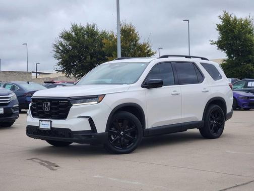 2025 Honda Pilot Black Edition