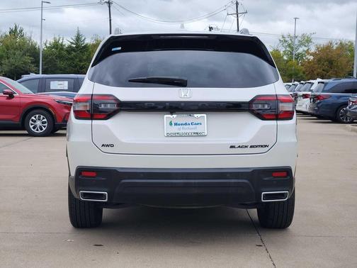 2025 Honda Pilot Black Edition