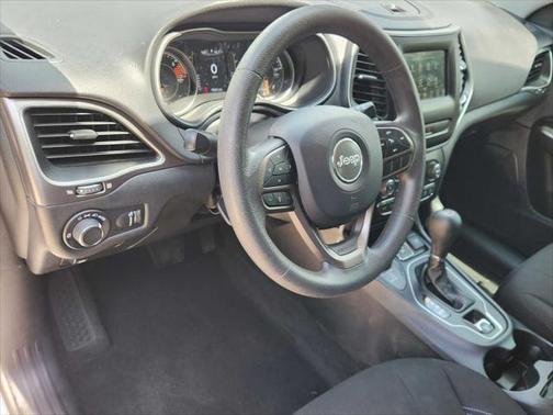 2020 Jeep Cherokee Latitude