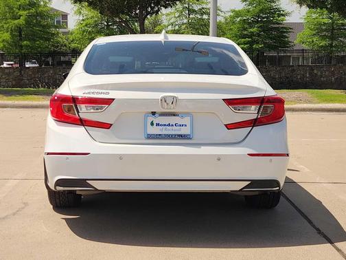 Platinum White Pearl 2021 Honda Accord EX-L 1.5T