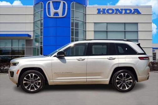 2022 Jeep Grand Cherokee Overland