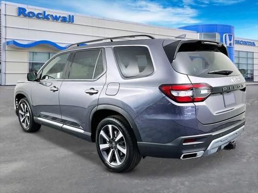 2025 Honda Pilot Touring 8-Passenger