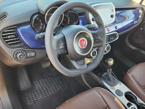 Blu Venezia (Blue Metallic) 2018 FIAT 500X Lounge