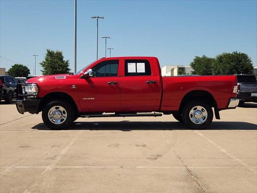 2021 RAM 2500 Tradesman Crew Cab 4x4 6'4' Box