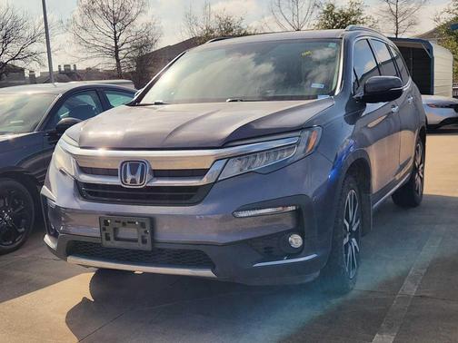 2022 Honda Pilot Touring 8-Passenger