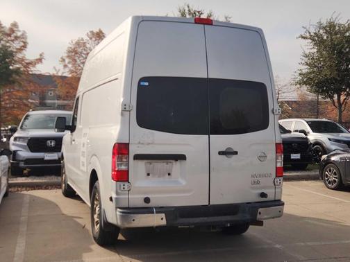 2013 Nissan NV Cargo NV3500 HD S V8