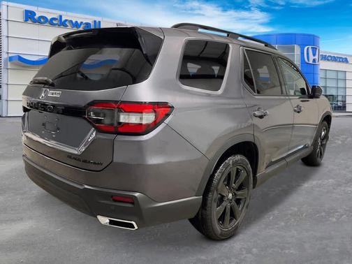 2025 Honda Pilot Black Edition