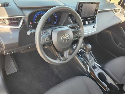 2022 Toyota Corolla Hybrid LE