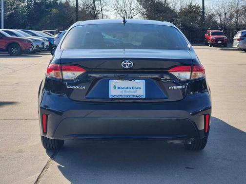 2022 Toyota Corolla Hybrid LE