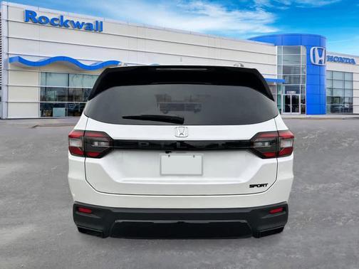 Platinum White Pearl 2026 Honda Pilot Sport