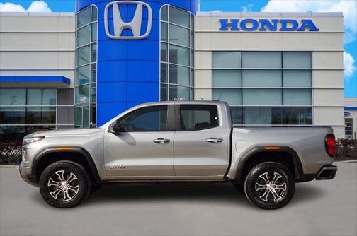 2024 GMC Canyon Base