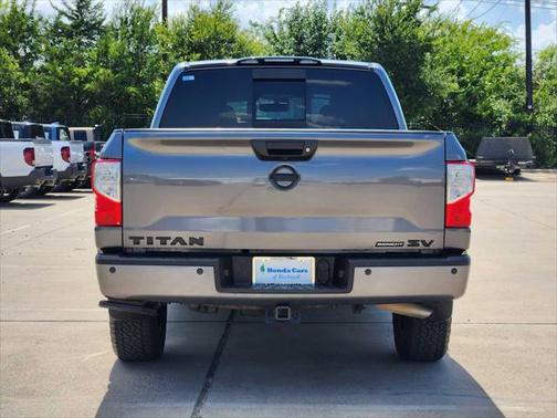 2019 Nissan Titan SV