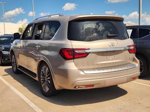2018 INFINITI QX80 Base