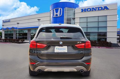 Black Sapphire Metallic 2016 BMW X1 xDrive 28i
