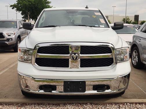 Bright White Clearcoat 2022 RAM 1500 Classic SLT
