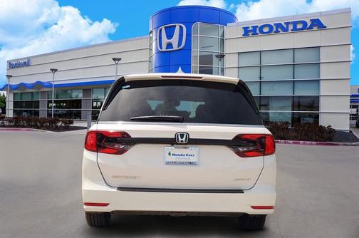 Platinum White Pearl 2024 Honda Odyssey Sport
