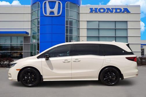 Platinum White Pearl 2024 Honda Odyssey Sport