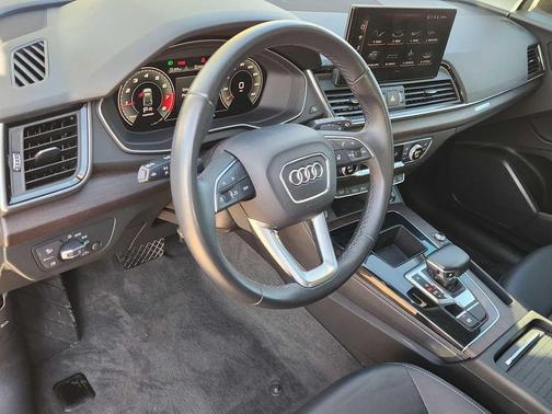 2021 Audi Q5 45 Premium Plus