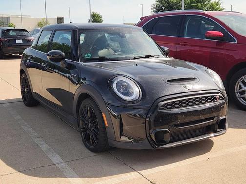 2023 MINI Hardtop Cooper S