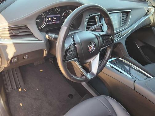 2023 Buick Enclave Essence FWD