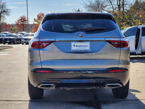 2023 Buick Enclave Essence FWD