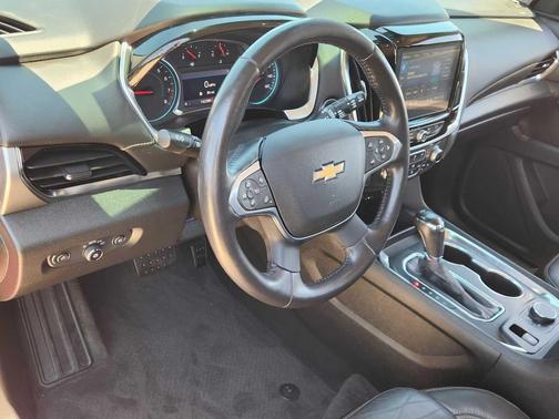 Cajun Red Tintcoat 2020 Chevrolet Traverse LT Leather