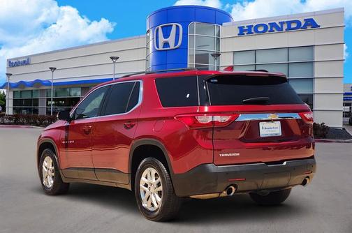 Cajun Red Tintcoat 2020 Chevrolet Traverse LT Leather