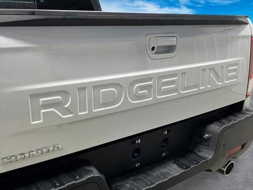 2025 Honda Ridgeline Black