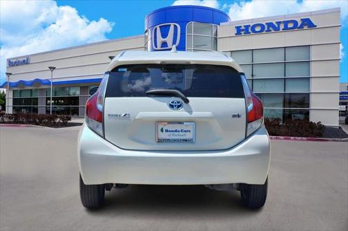 2016 Toyota Prius c Four