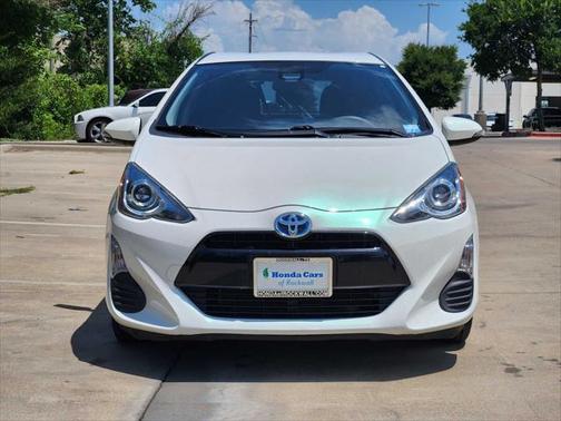 2016 Toyota Prius c Four