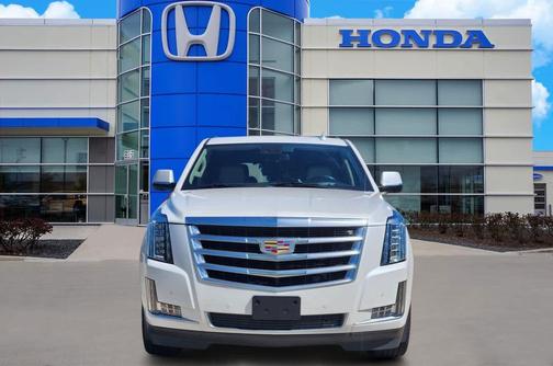 Crystal White Tricoat 2020 Cadillac Escalade Luxury