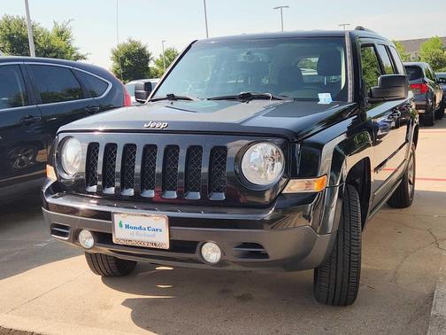 Black Clearcoat 2017 Jeep Patriot Sport