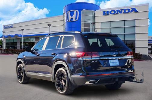 2022 Volkswagen Atlas 3.6L SE w/Technology