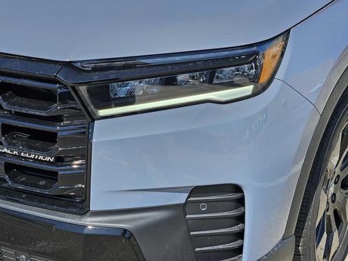 Sonic Gray Pearl 2026 Honda Pilot Black Edition