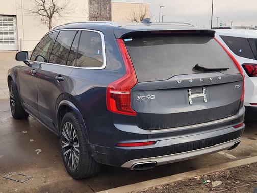 2020 Volvo XC90 T5 Momentum