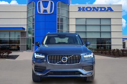 2020 Volvo XC90 T5 Momentum