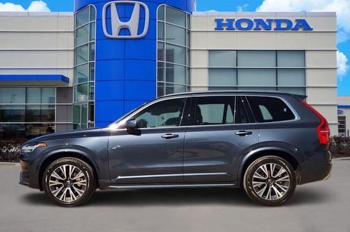 2020 Volvo XC90 T5 Momentum