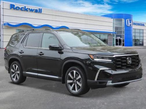 2025 Honda Pilot Touring 8-Passenger
