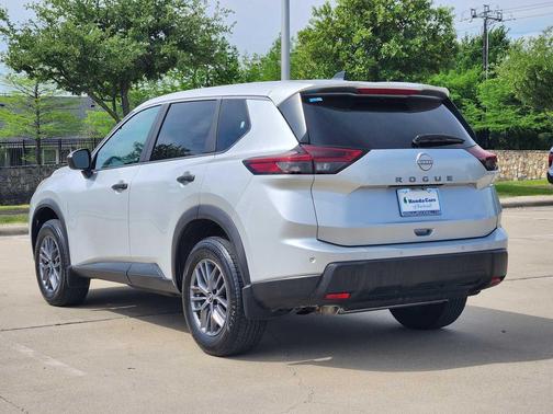 Brilliant Silver Metallic 2025 Nissan Rogue S