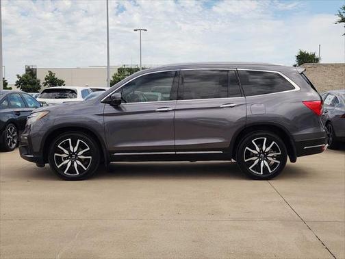 2019 Honda Pilot Touring 8-Passenger