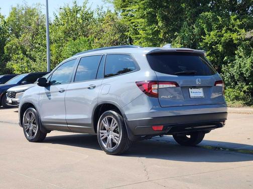 2022 Honda Pilot AWD Sport