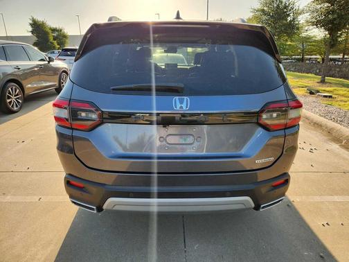 2023 Honda Pilot Touring 8-Passenger