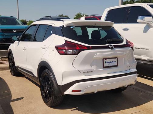 Fresh Powder 2022 Nissan Kicks SR