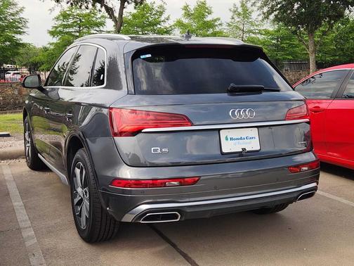 Daytona Gray Pearl Effect 2022 Audi Q5 45 S line Premium