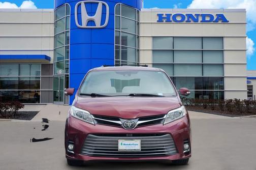 2019 Toyota Sienna Limited Premium