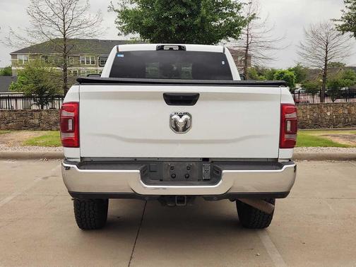 Bright White Clearcoat 2023 RAM 2500 Tradesman Crew Cab 4x4 6'4' Box