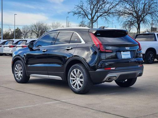 2023 Cadillac XT4 Premium Luxury