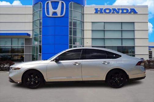 2023 Honda Accord Hybrid Base